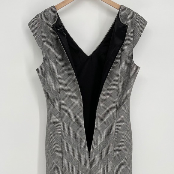 White House Black Market Womens Fit & Flare Cap Sleeve Dress Size 6 Black Plaid - Picture 10 of 12
